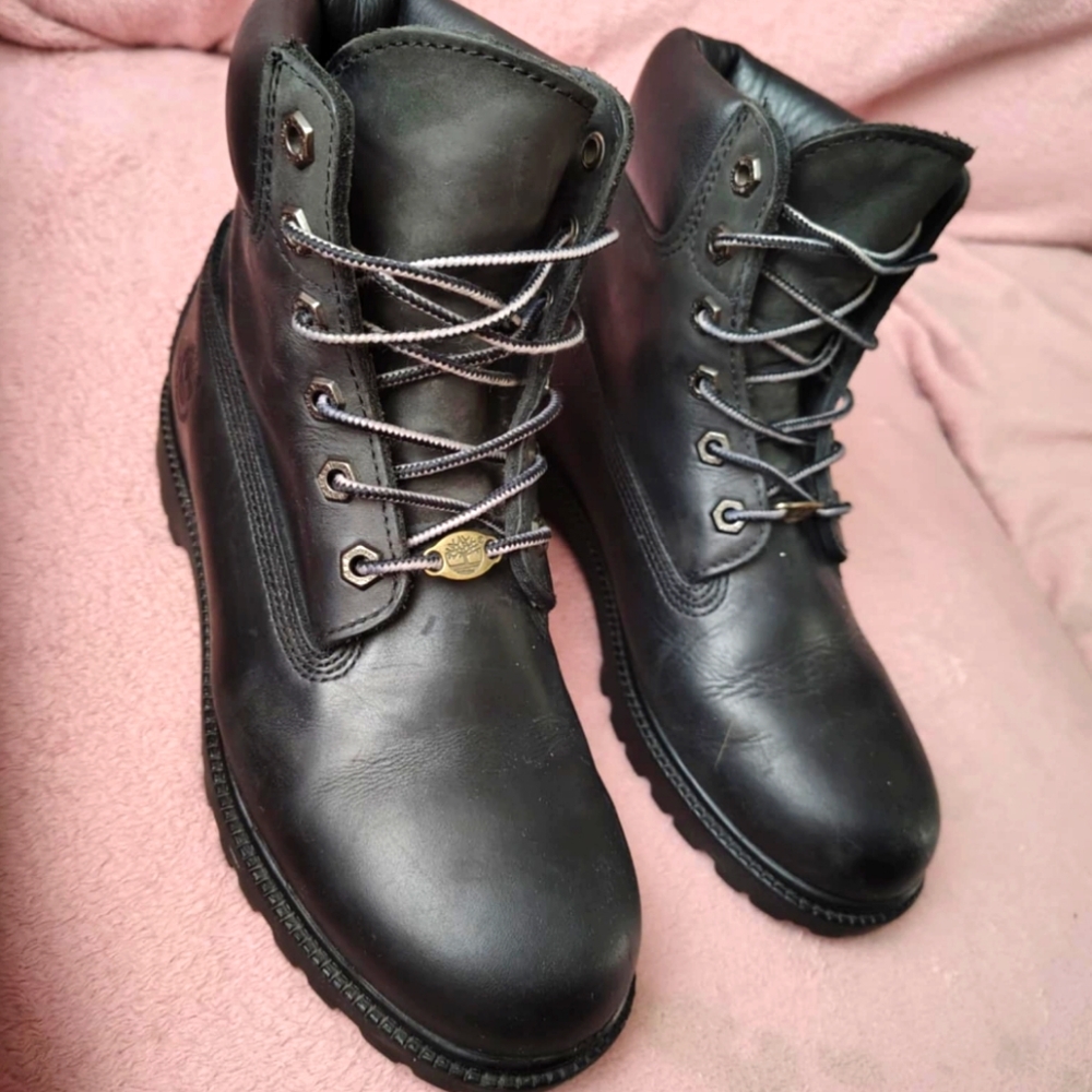 Timberland boots black leather size 7.5